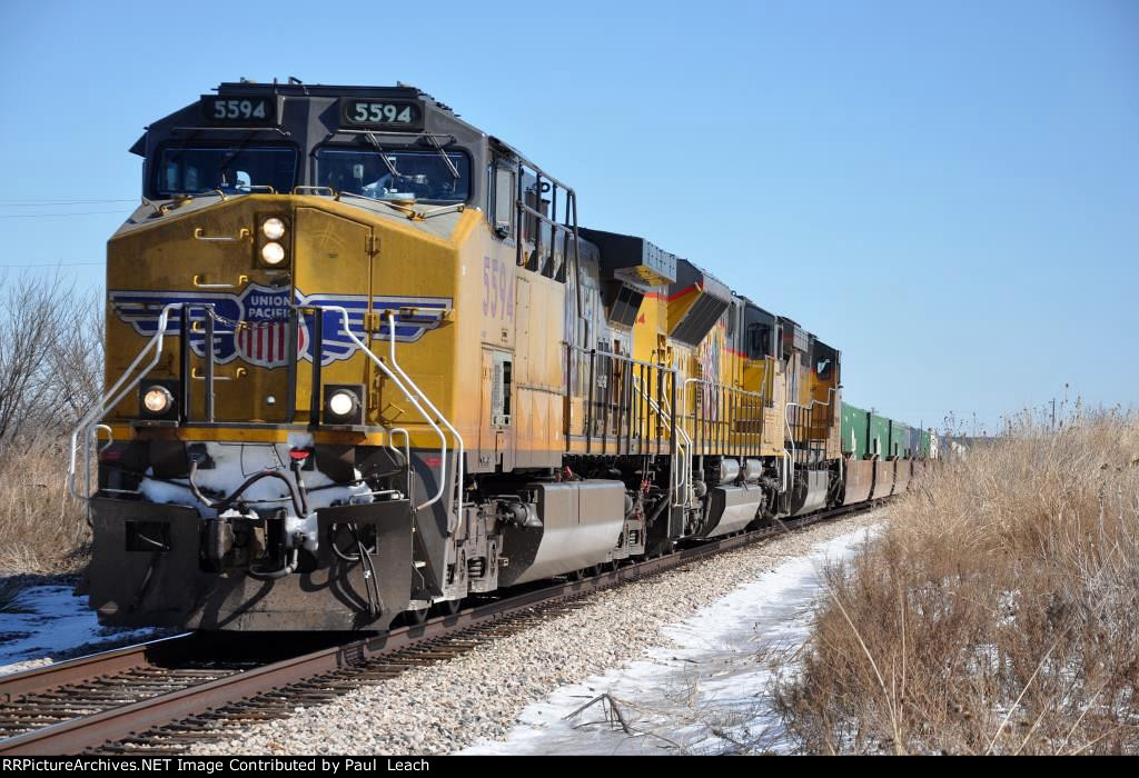 Intermodal rolls west